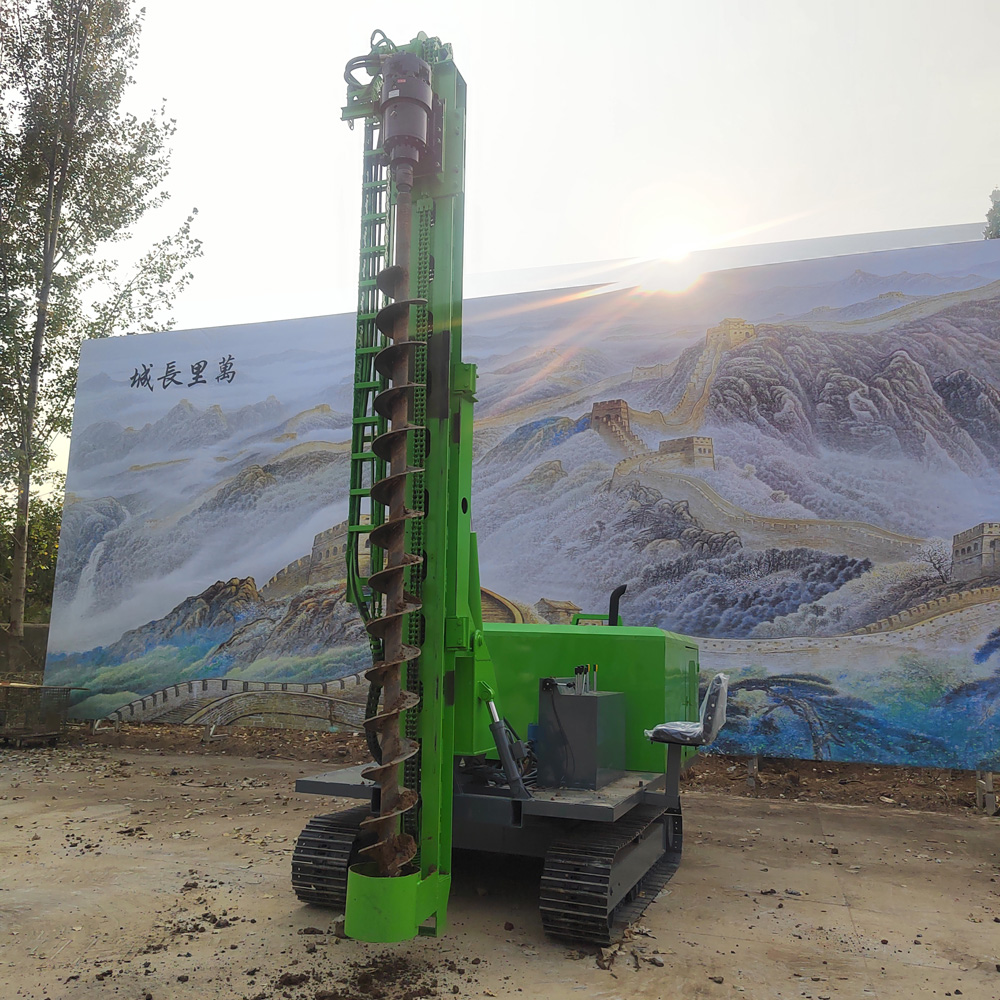 PV390R crawler chassis and 360° rotary working mechanism
