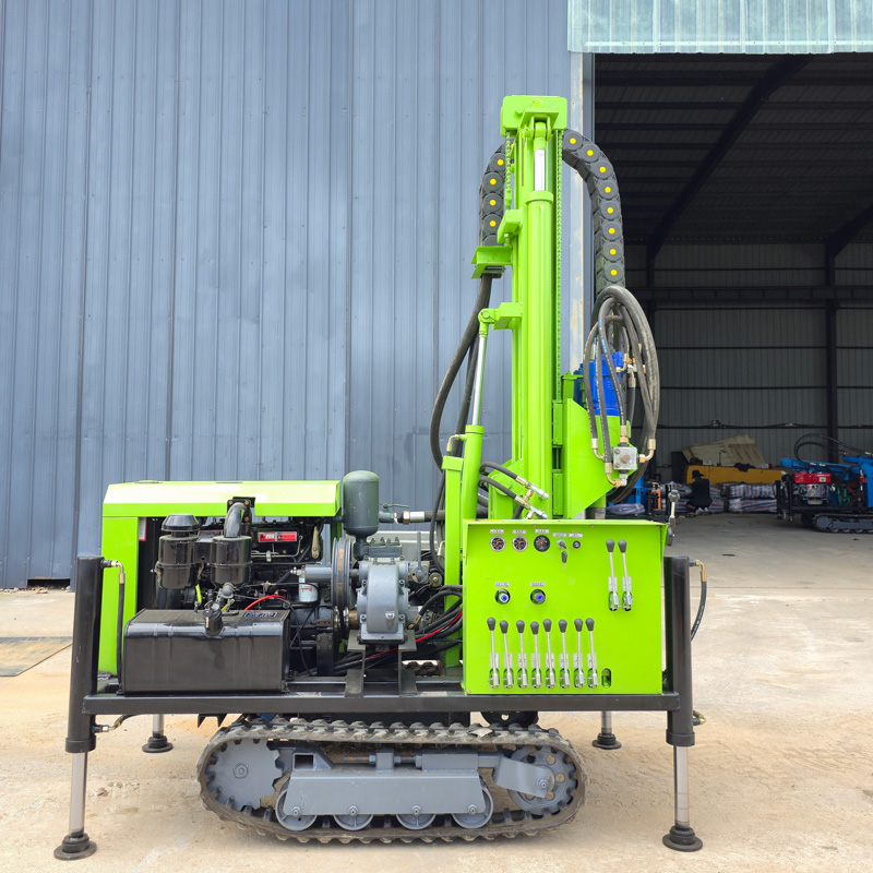 WR220SE Mini Crawler Water Well Drilling Rig Overall Display