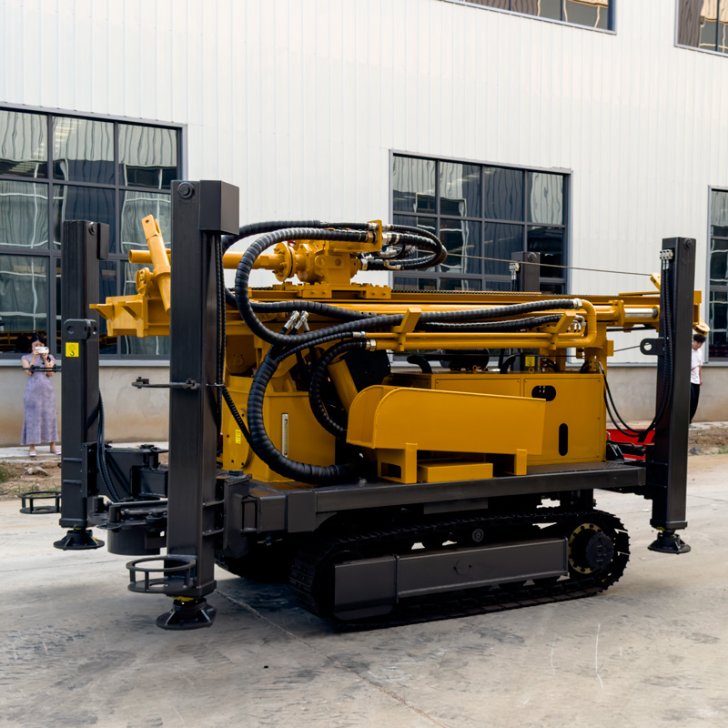 WR300SE 300 m water well drilling rig working view