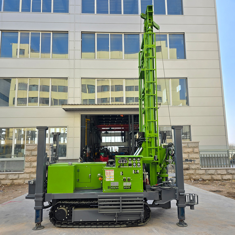 WR300SEL Long-Stroke Crawler Water Well Drilling Rig Appearance